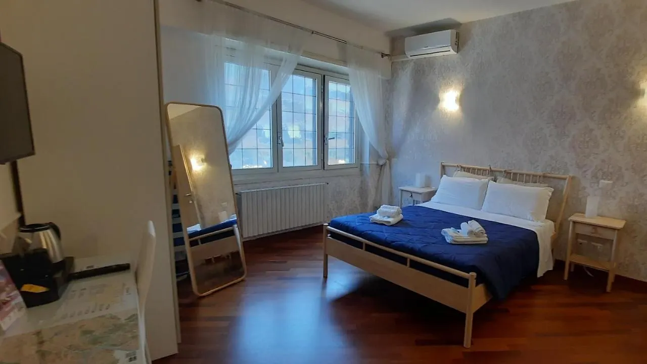 בית הארחה רומא Aurelio Deluxe Rooms