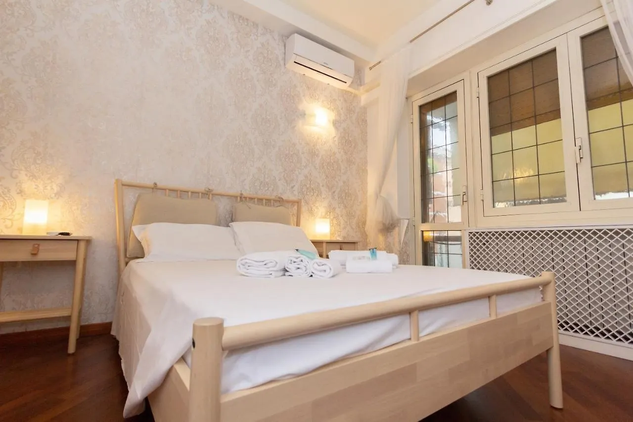 בית הארחה רומא Aurelio Deluxe Rooms