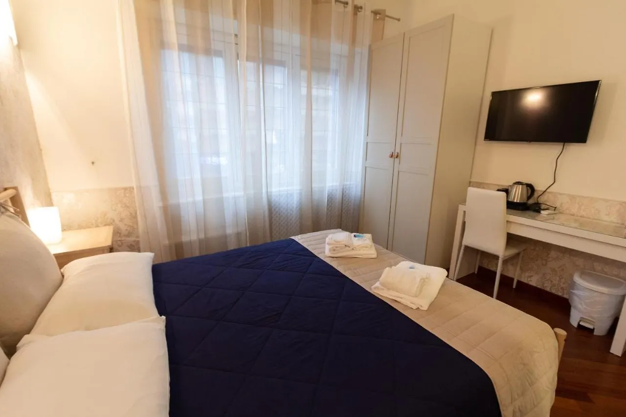 Aurelio Deluxe Rooms Rome Guest house